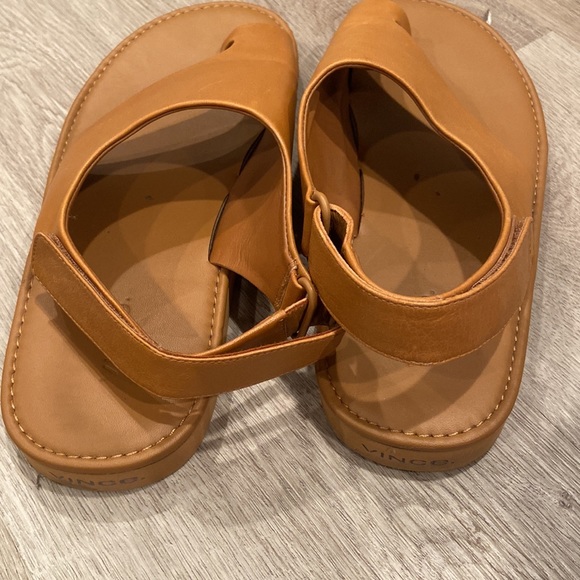 Vince Olsen Slingback Leather Sandals - Picture 2 of 5